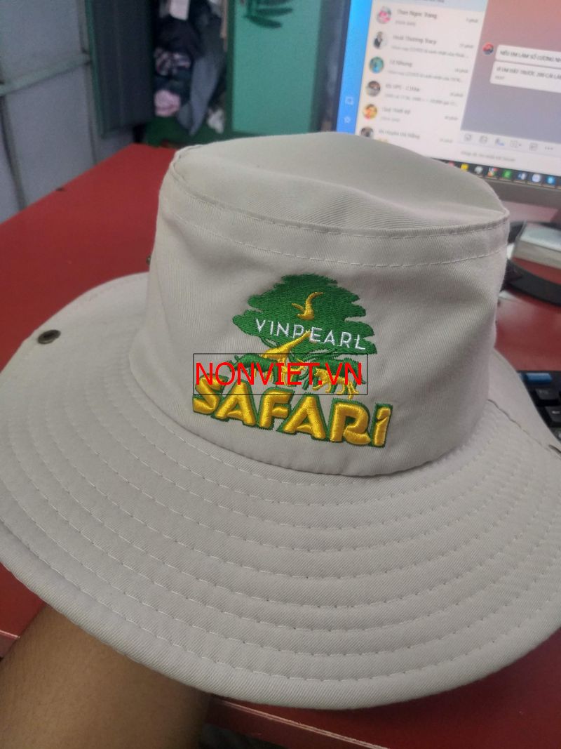 Thêu logo 3d lên nón tai bèo